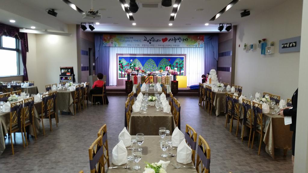东海市 金轩进旅游饭店酒店 外观 照片